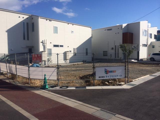 Local land photo. Full of sense of openness corner lot