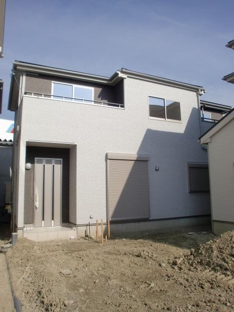 Local appearance photo. Building 3 (November 2013) Shooting