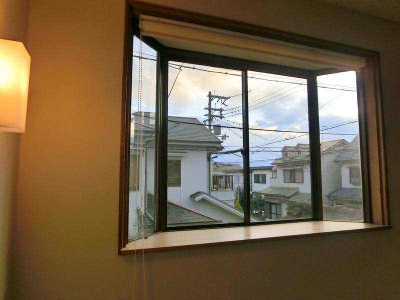 Other. Large windows for daylight we coagulant is on the second floor of the stairs. Since it has directed to the south side, Insert a lot of bright light. 