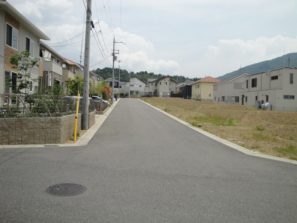 Local photos, including front road. Local (June 2013) Shooting