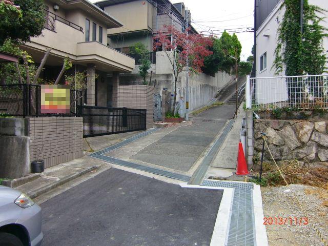 Local photos, including front road. Local (11 May 2013) Shooting