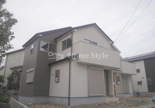 Local appearance photo. No. 1 destination