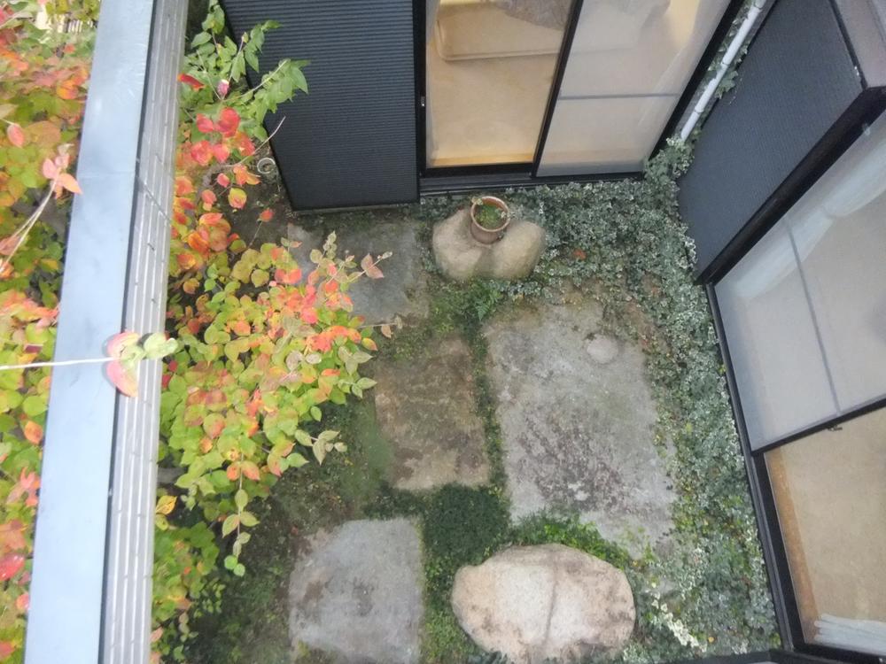 View photos from the dwelling unit. View from the site (from the second floor solarium, You can enjoy the green some landscape. )