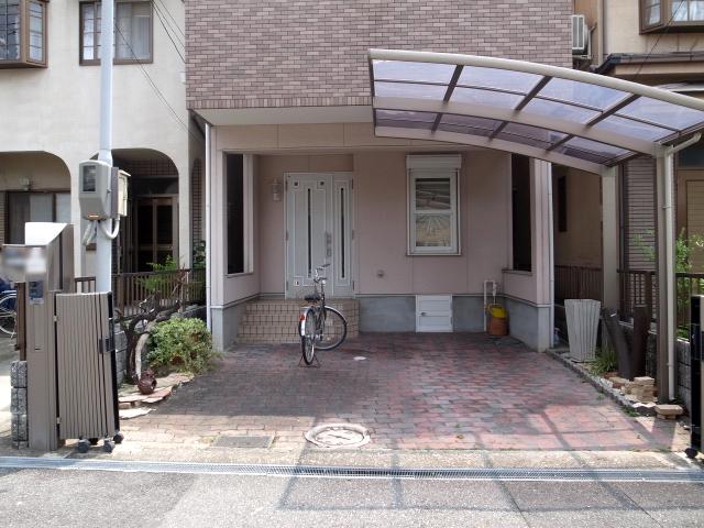 Parking lot. Local (July 2013) Shooting