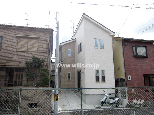 Local appearance photo. Local (10 May 2013) Shooting