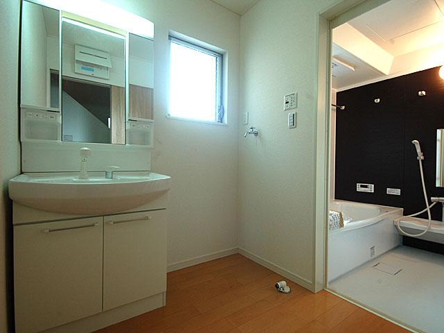 Same specifications photos (Other introspection)