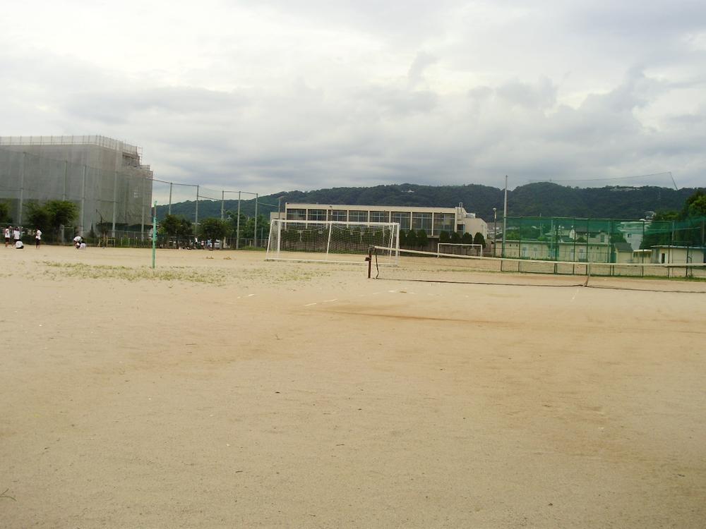 Junior high school. Mino 585m to stand third junior high school