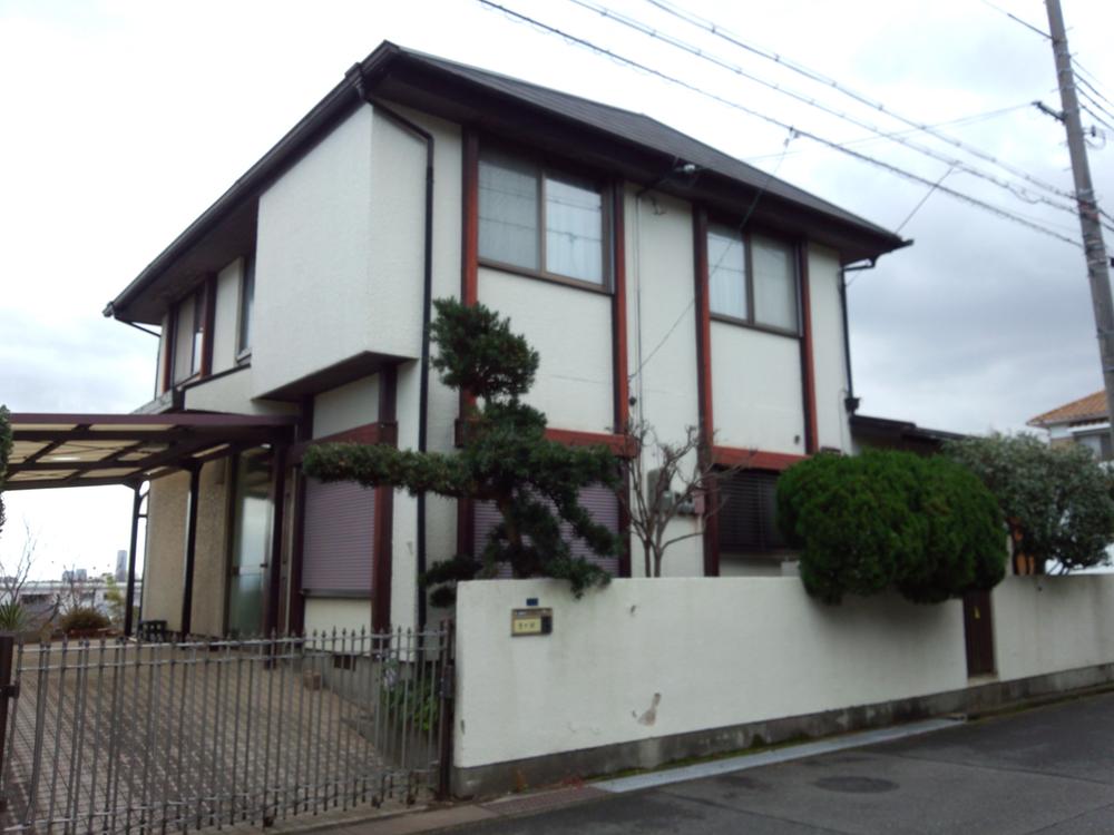 Local appearance photo. Local (12 May 2013) Shooting