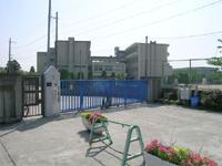 Primary school. Until Nishi Elementary School 960m