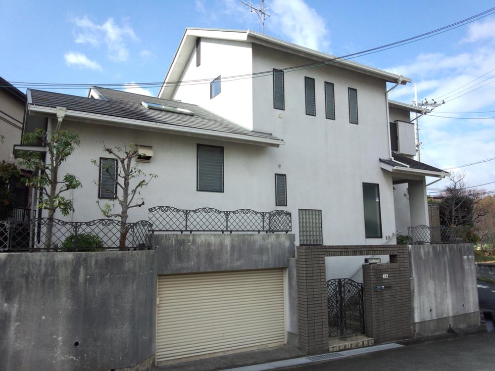 Local appearance photo. Local (12 May 2013) Shooting