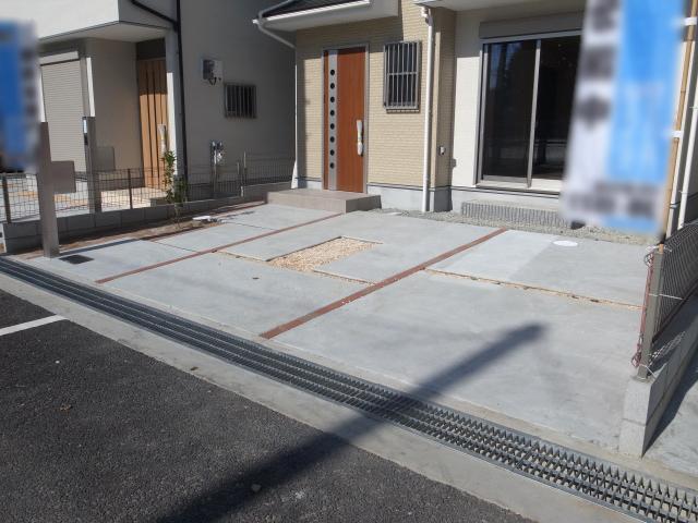 Parking lot. Local (11 May 2013) Shooting