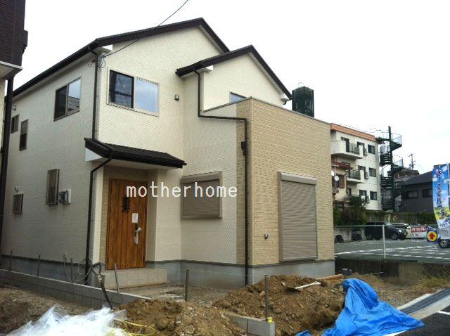 Local appearance photo. Local (11 May 2013) Shooting