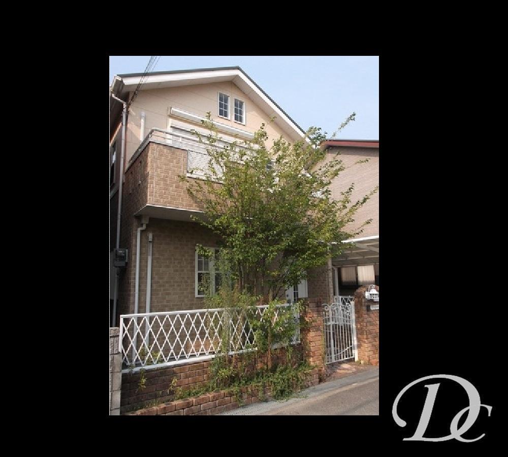 Local appearance photo. 2003