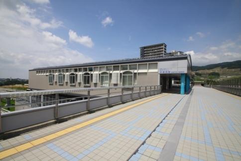 Other Environmental Photo. From 800m Osaka Monorail "AyatoNishi" station to the Osaka Monorail "AyatoNishi Station" is, Of course, access to the Osaka Airport direction and Kadoma district is, In Minami Ibaraki and Senri Hankyu ・ In the transfer to the Northern Osaka Express, Allow access to the various fields.