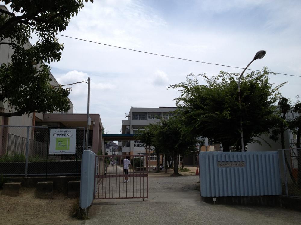 Junior high school. Minoo City Third until junior high school 1600m walk for 20 minutes