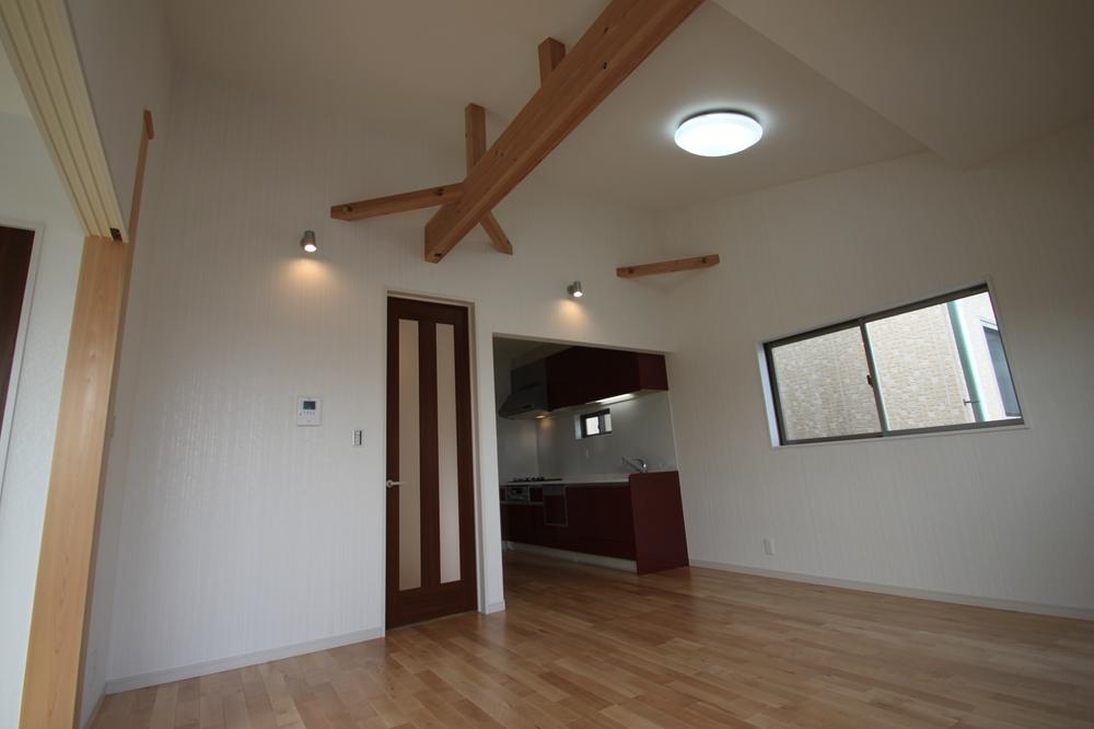 Living. Spacious gradient ceiling LDK ☆