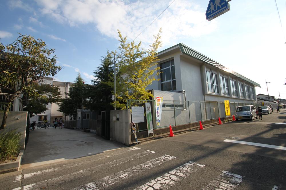 Primary school. Mino Tatsuhigashi to elementary school 1173m