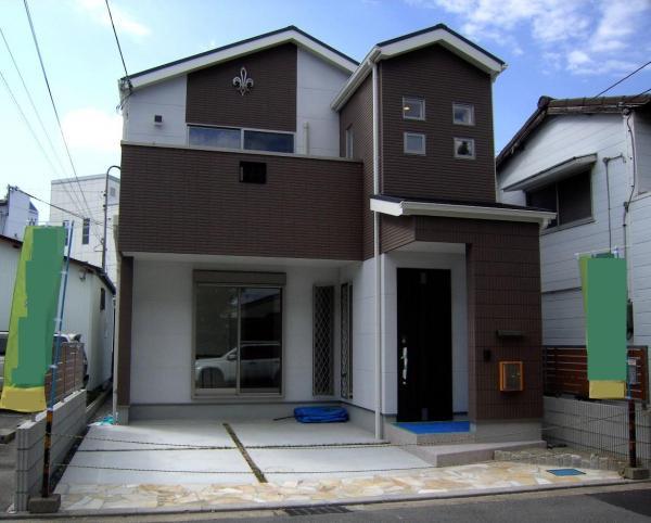 Local appearance photo. 2 units can be parking of passenger cars and compact car.