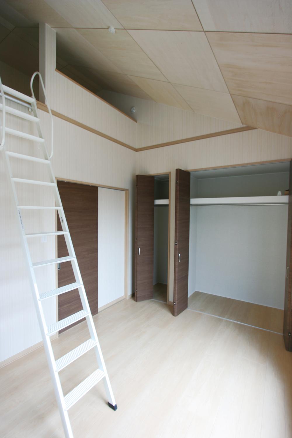 Non-living room. Room (August 2013) Shooting