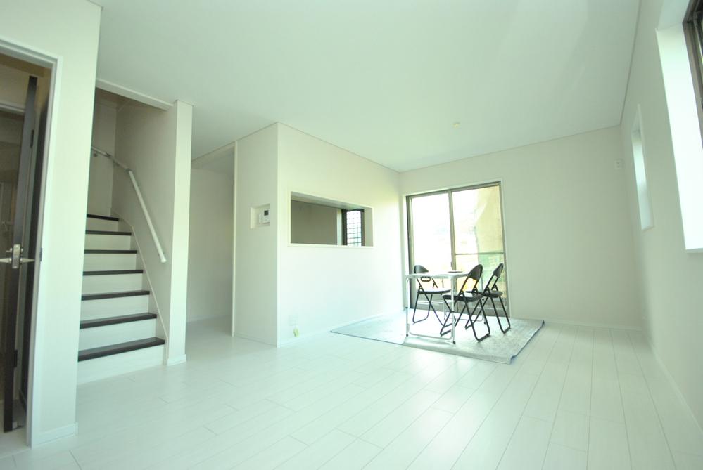 Living. Indoor (12 May 2013) Shooting