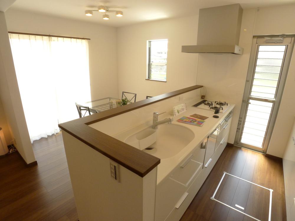 Model house photo. Storage is also rich system Kitchen