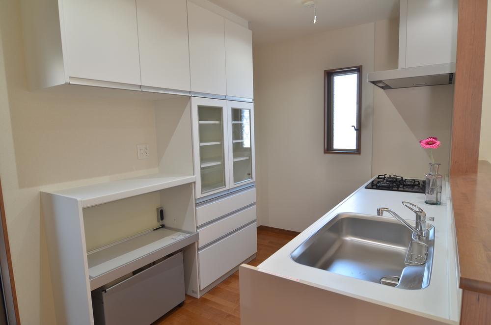 Model house photo. Example of construction (kitchen)