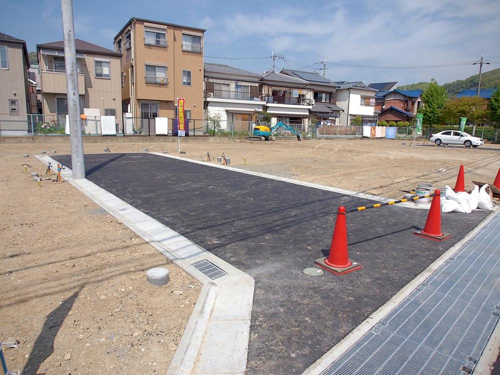 Local photos, including front road. Local (May 2013) Shooting