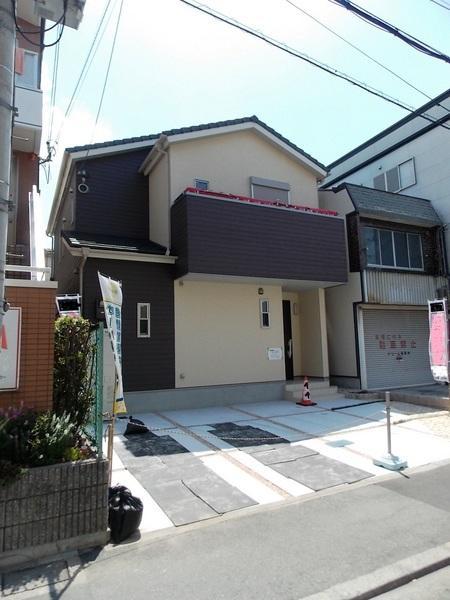 Local photos, including front road