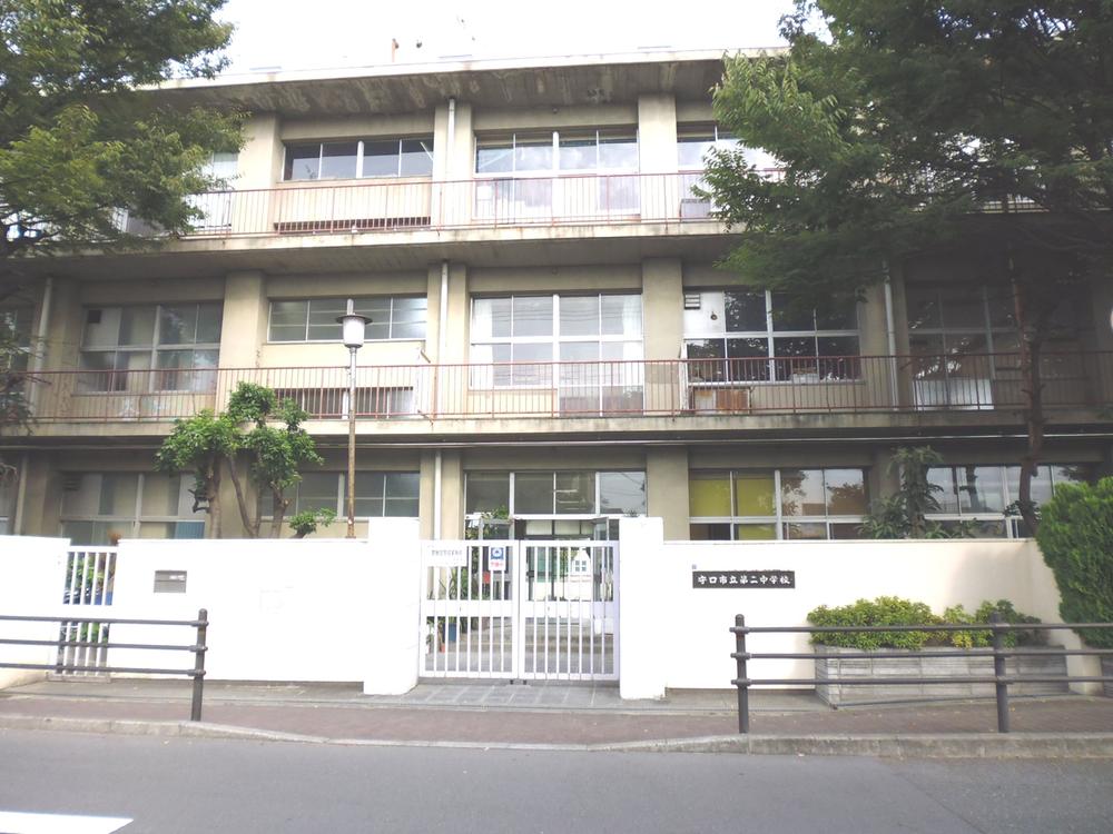 Junior high school. Moriguchi stand up to the second junior high school 80m