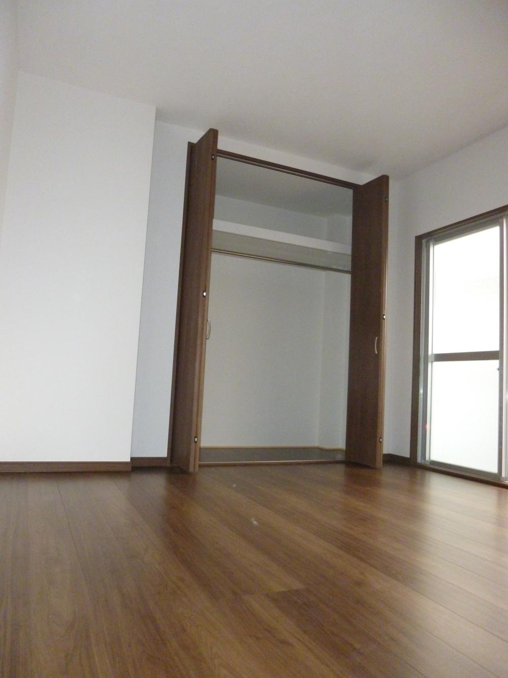 Non-living room. It is plenty of closet