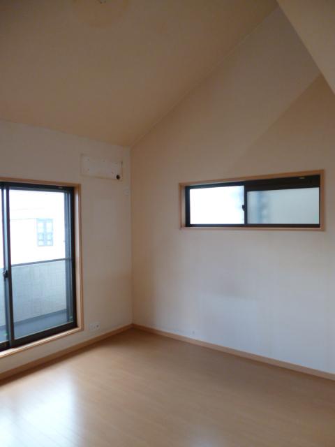 Non-living room. Indoor (September 2013) Shooting