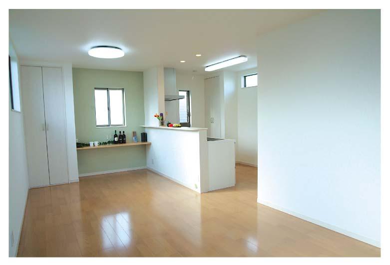 Living.  [living] Bright family space in the spacious LDK3 face lighting of quires 16.62