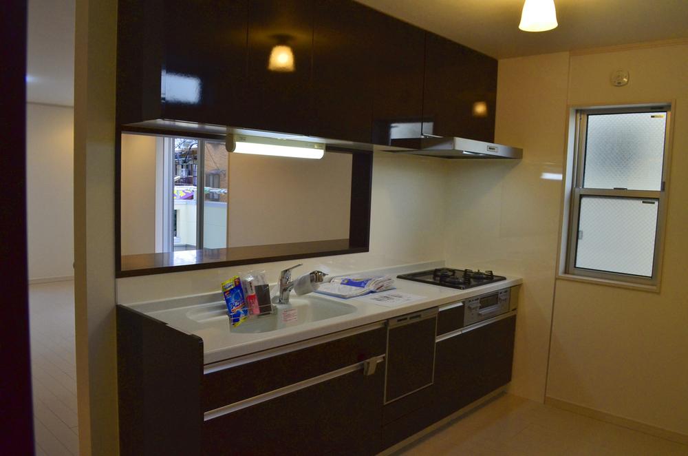 Kitchen. Spacious kitchen