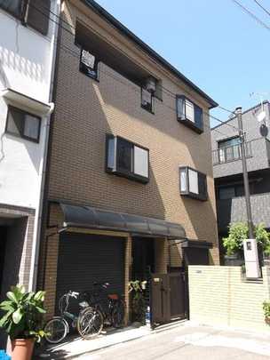 Local appearance photo. This appearance. 