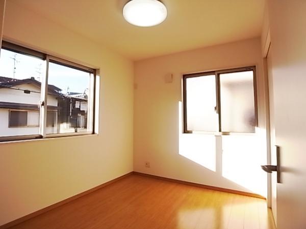 Non-living room. Comfortable living space with all the living room storage space