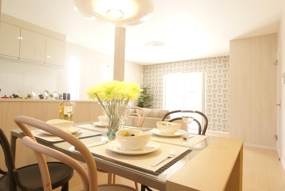 Living. Warm light flooded living room It is perfect for space where families gather.