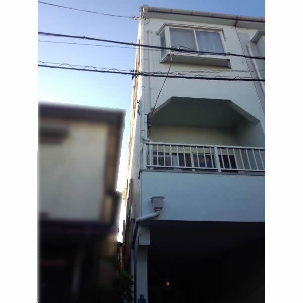 Local appearance photo. Local (12 May 2013) Shooting