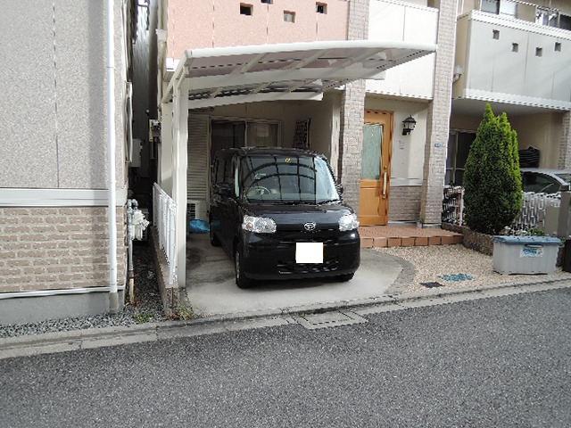 Local appearance photo. Local (12 May 2013) Shooting