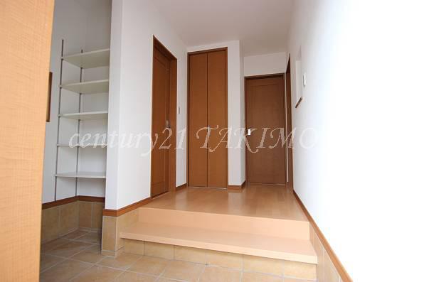 Entrance. Spacious entrance hall.