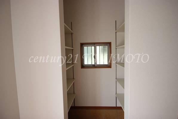 Receipt. Shoes cloak with! It can be stored a lot!