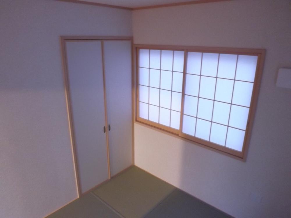 Non-living room. Local photos (Japanese-style)