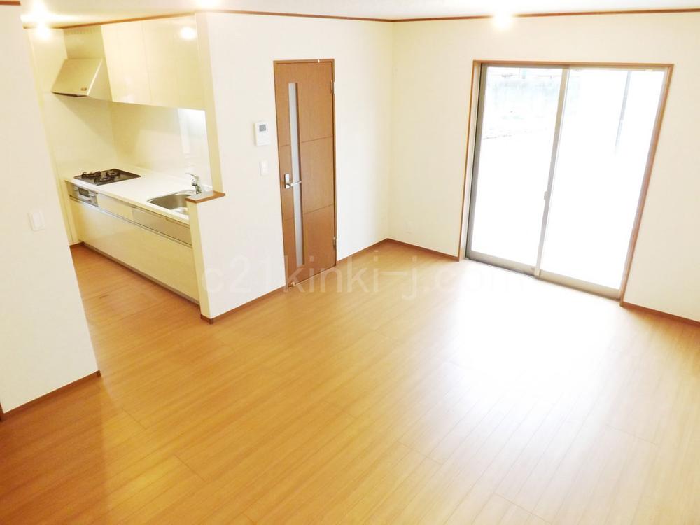 Same specifications photos (living). Same specifications photos (living) Unnecessary and easy care wax!