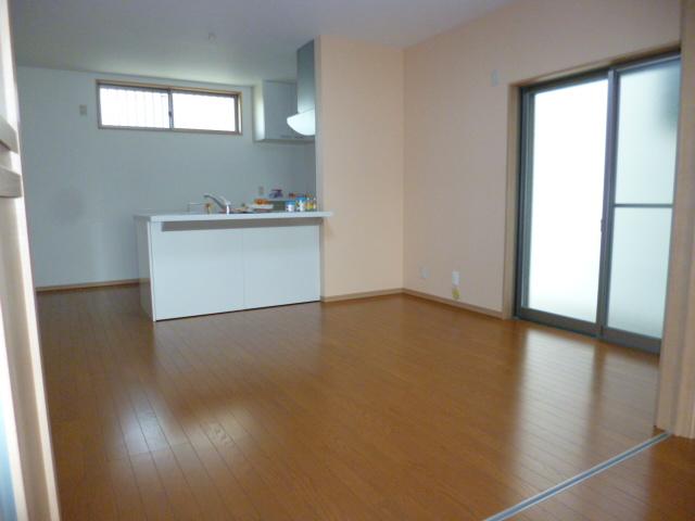 Living. Indoor (12 May 2013) Shooting