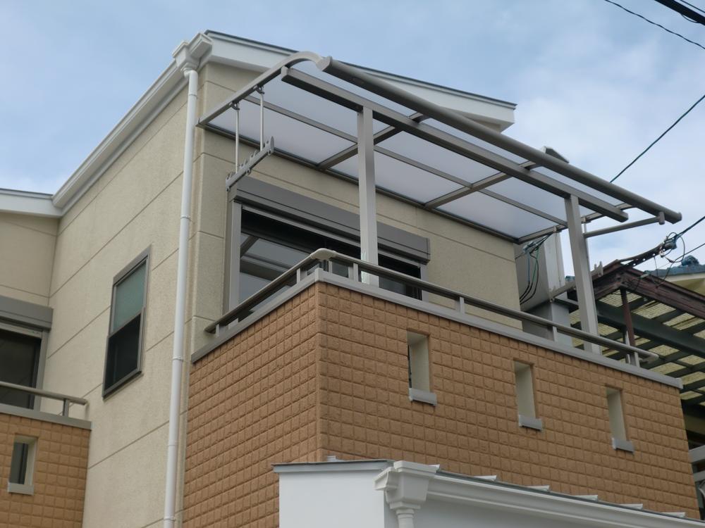 Balcony. Wide balcony!