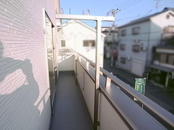 Local photos, including front road. Appearance, including the front road