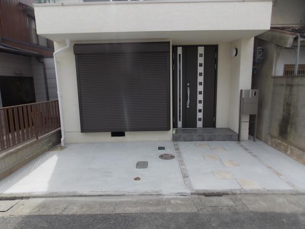 Other. Convenient parking with space