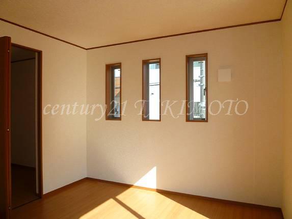 Non-living room. Each room housed rich! ! Fashionable in triplicate slit ~