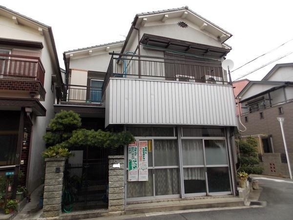 Local appearance photo. Beginning of fulfilling life