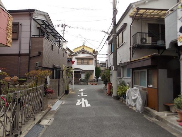 Local photos, including front road. Bright, may be airy, A comfortable new life