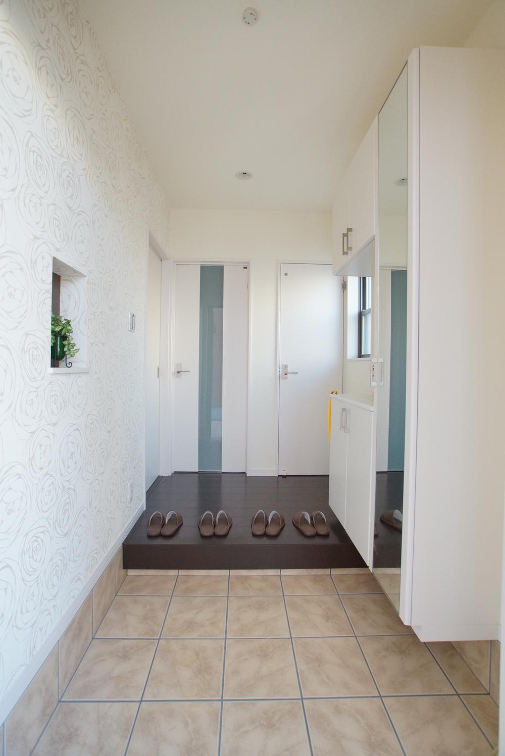 Entrance. Clear some entrance is bright plug light from the door.